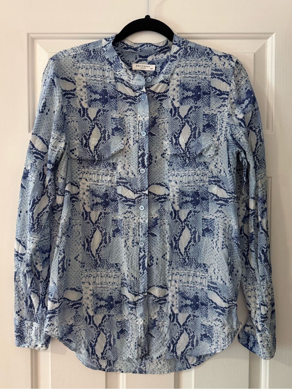 Equipment Femme 100% Silk Snake Print Button-Up Blouse